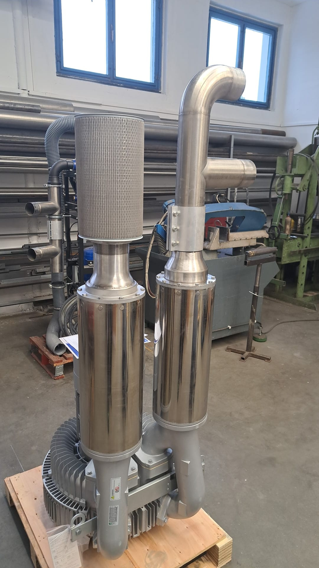 Ofuková brána v závodě SCANIA poháněná GHBH 034 36 BW9