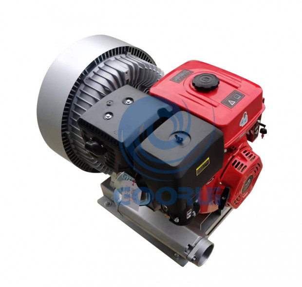 Dmychadlo s benzínovým motorem